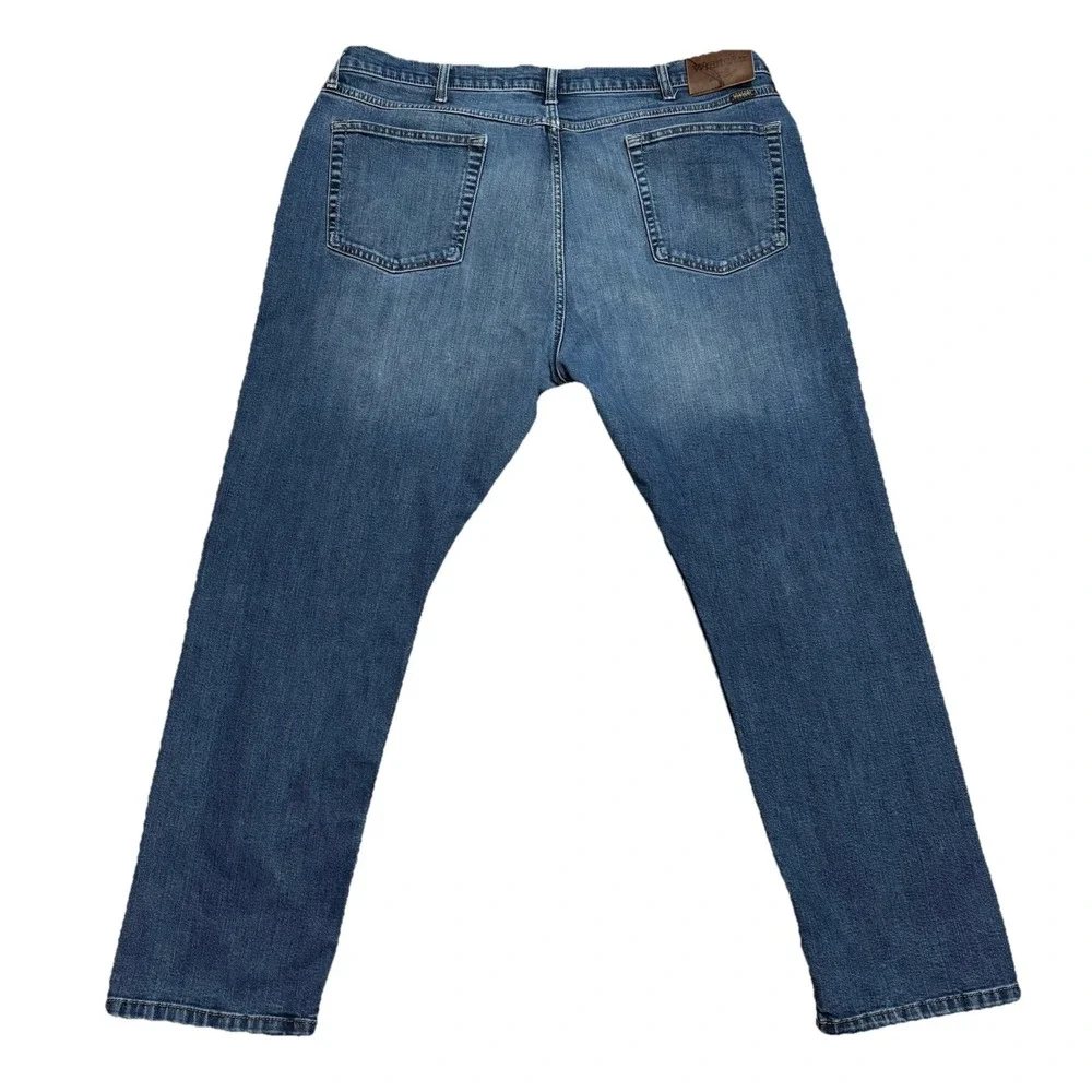 Wrangler Athletic Fit Straight Leg Jeans 40x29 Medium Wash Men's‎ Jeans